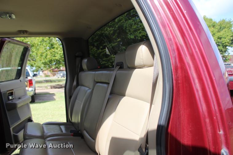 image for item L4809 2005 Ford F150 XLT SuperCrew pickup truck