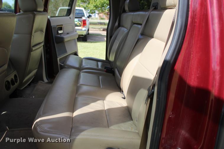 image for item L4809 2005 Ford F150 XLT SuperCrew pickup truck