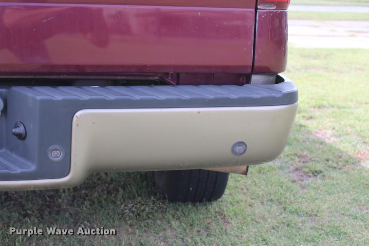 image for item L4809 2005 Ford F150 XLT SuperCrew pickup truck