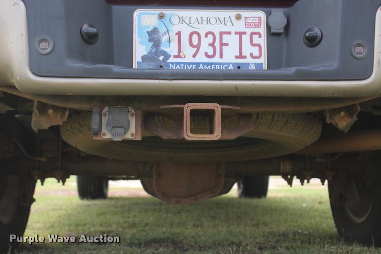 image for item L4809 2005 Ford F150 XLT SuperCrew pickup truck