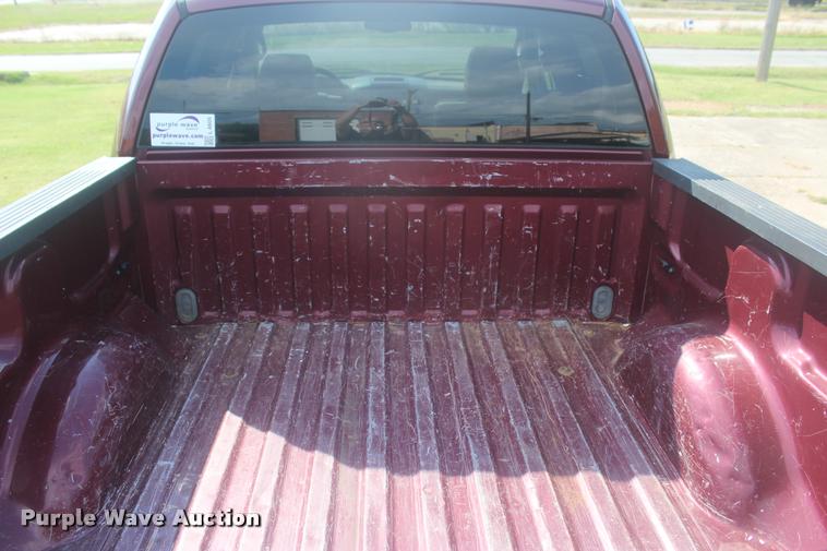 image for item L4809 2005 Ford F150 XLT SuperCrew pickup truck