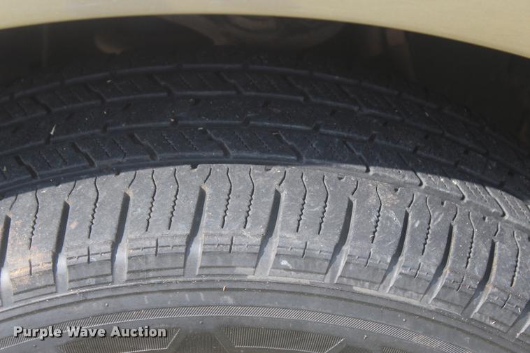 image for item L4809 2005 Ford F150 XLT SuperCrew pickup truck