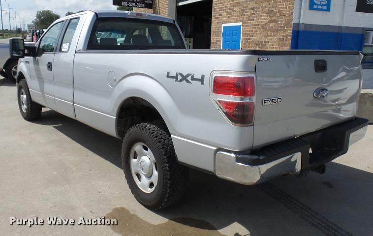 image for item L7127 2009 Ford F150 XL SuperCab pickup truck