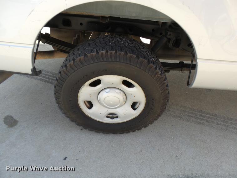 image for item L7127 2009 Ford F150 XL SuperCab pickup truck