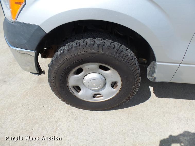 image for item L7127 2009 Ford F150 XL SuperCab pickup truck