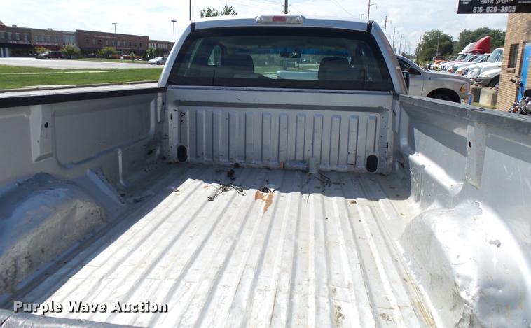 image for item L7127 2009 Ford F150 XL SuperCab pickup truck