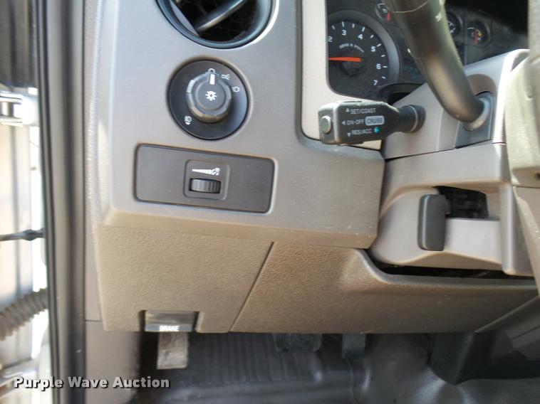 image for item L7127 2009 Ford F150 XL SuperCab pickup truck