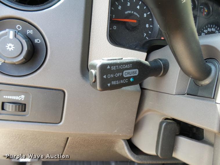 image for item L7127 2009 Ford F150 XL SuperCab pickup truck