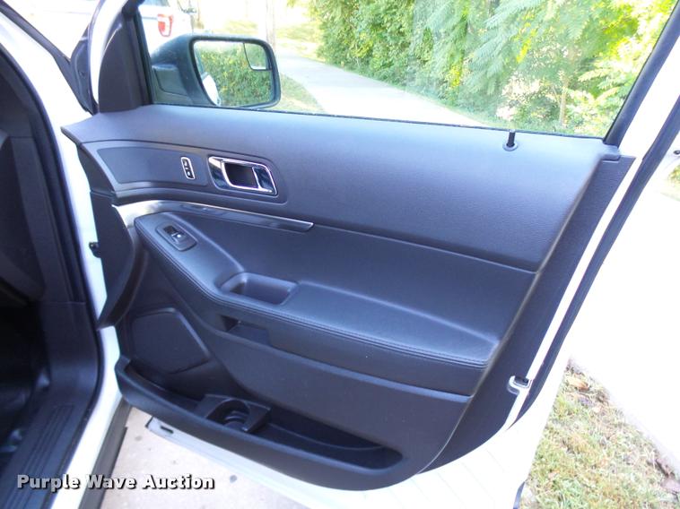 image for item L7159 2013 Ford Explorer Police Interceptor Utility SUV