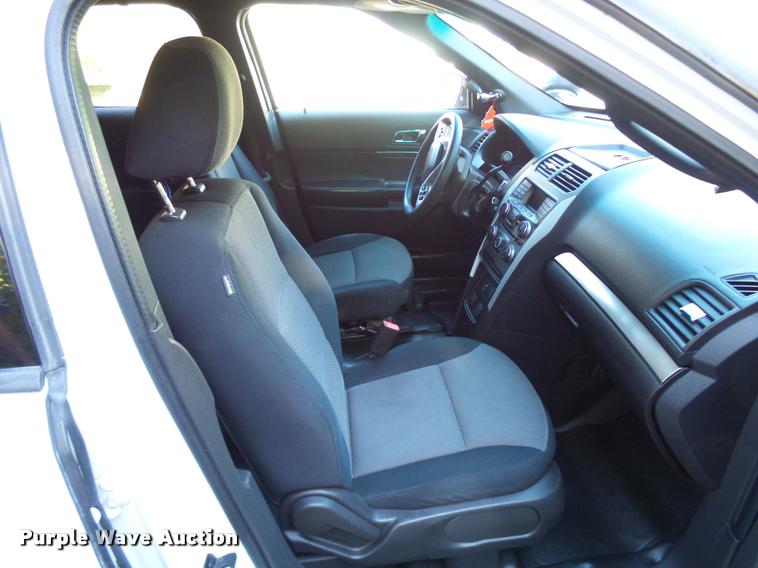 image for item L7159 2013 Ford Explorer Police Interceptor Utility SUV