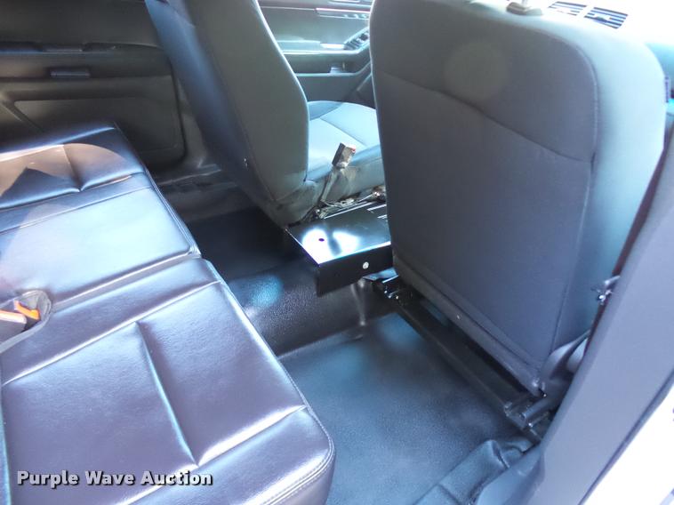 image for item L7159 2013 Ford Explorer Police Interceptor Utility SUV