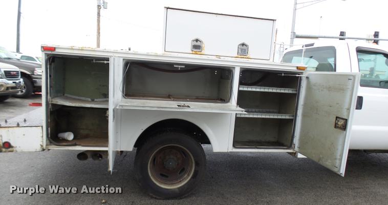 image for item N9494 2008 Ford F450 Super Duty XL utility truck