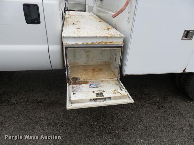 image for item N9494 2008 Ford F450 Super Duty XL utility truck