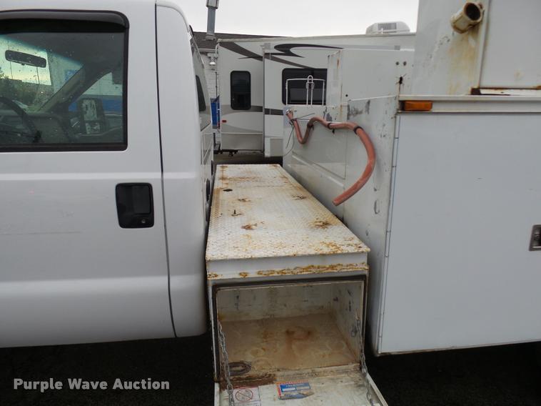 image for item N9494 2008 Ford F450 Super Duty XL utility truck