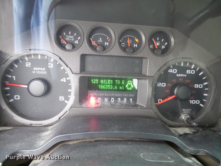 image for item N9494 2008 Ford F450 Super Duty XL utility truck