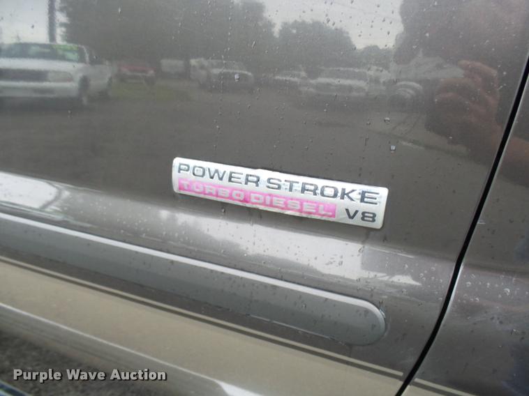 image for item N9495 2006 Ford F250 Super Duty Lariat FX4 Crew Cab pickup truck