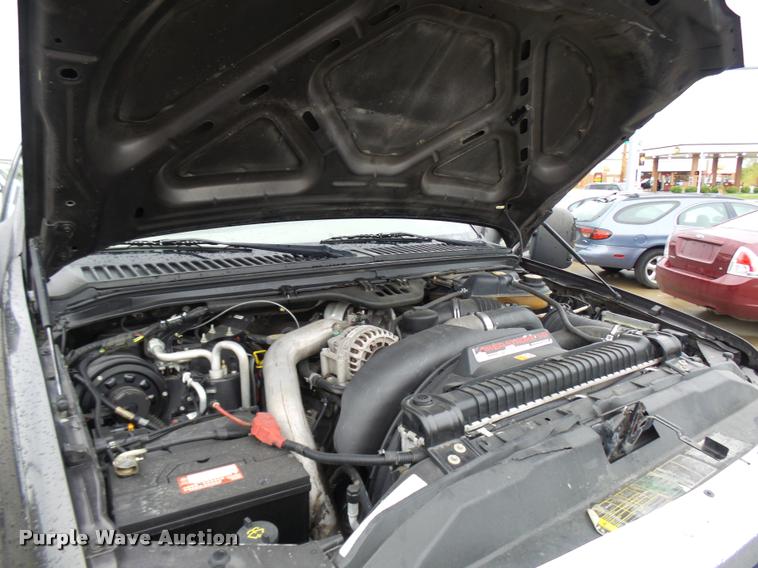 image for item N9495 2006 Ford F250 Super Duty Lariat FX4 Crew Cab pickup truck