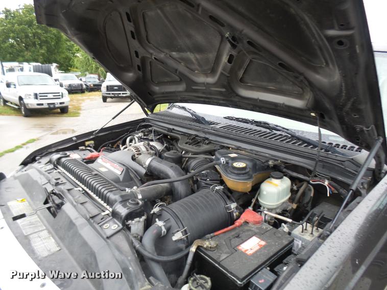 image for item N9495 2006 Ford F250 Super Duty Lariat FX4 Crew Cab pickup truck