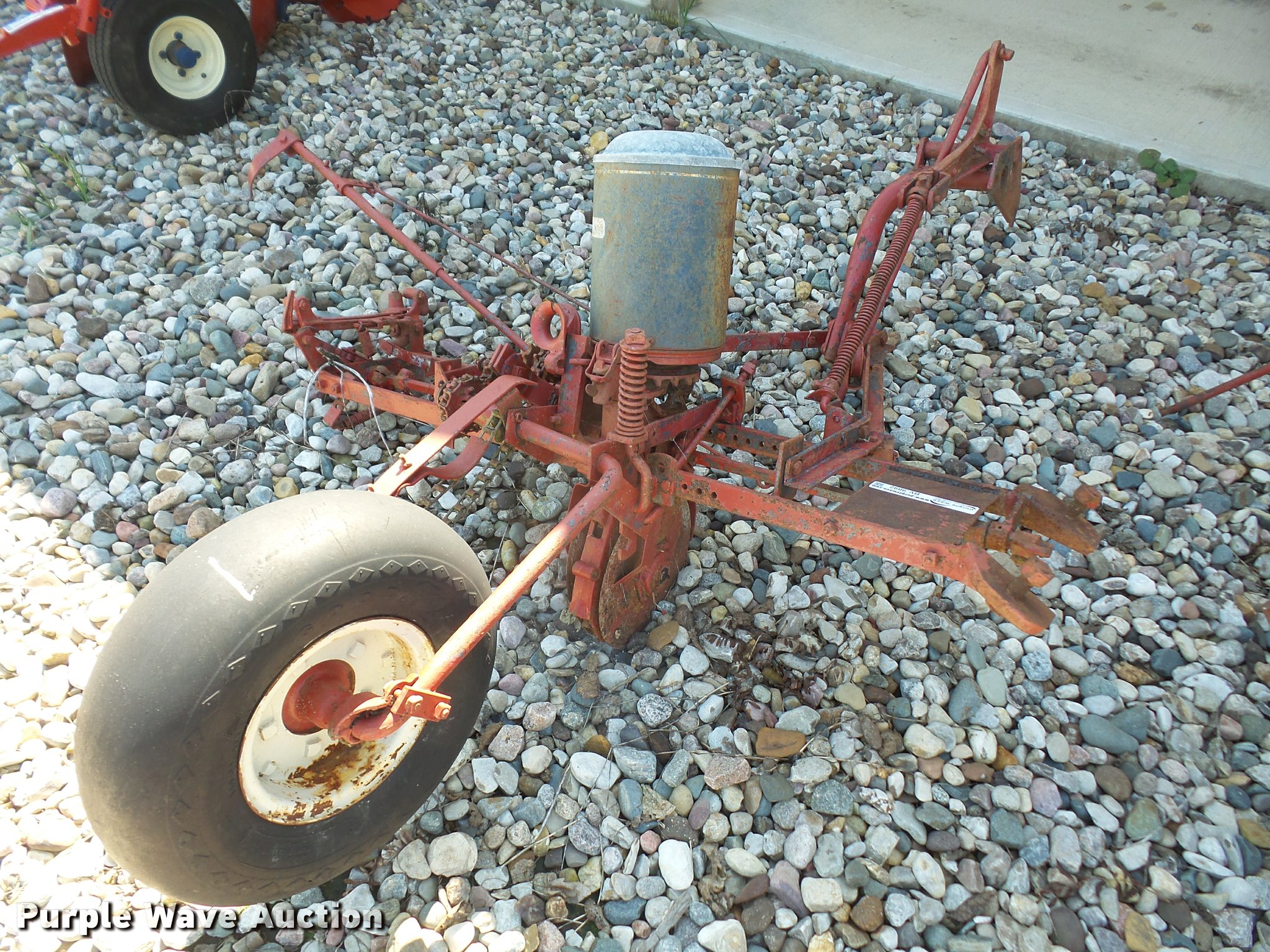 Farmall two row corn planter in Stilwell, KS Item BV9892 sold