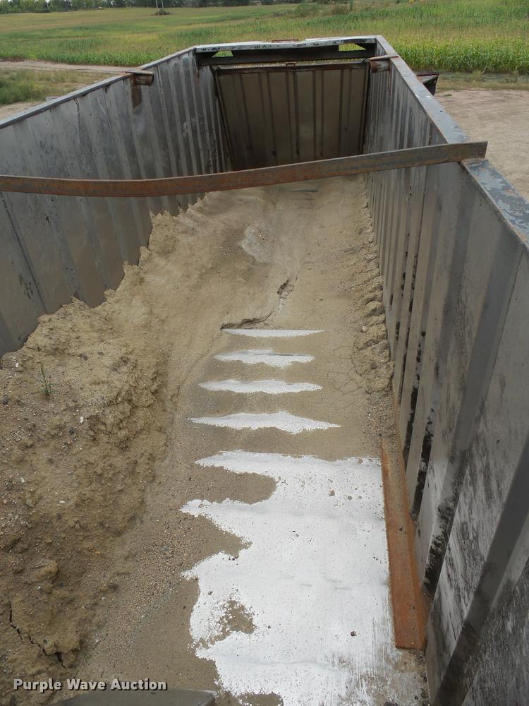 image for item AL9098 2002 shop built end dump trailer