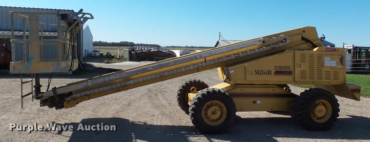 image for item AL9102 Grove MZ66B boom lift