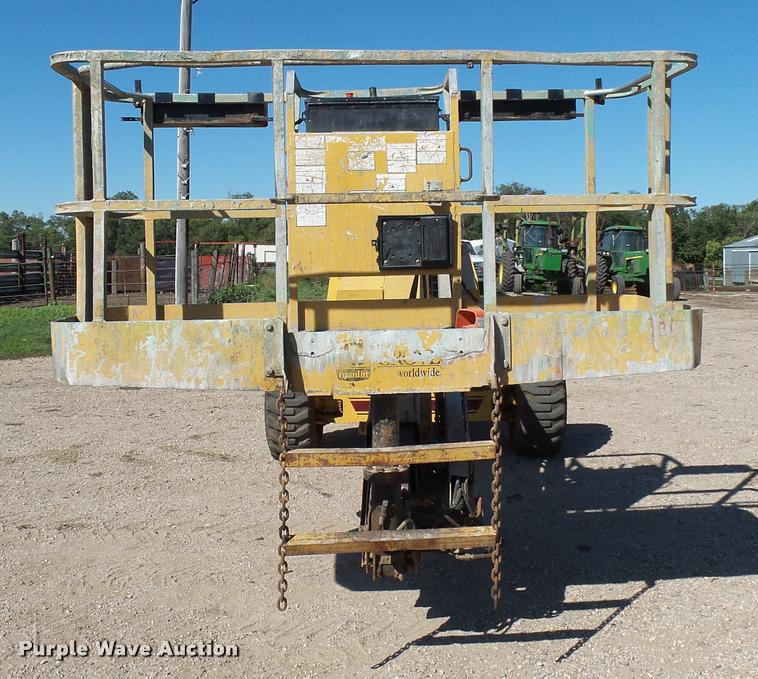 image for item AL9102 Grove MZ66B boom lift