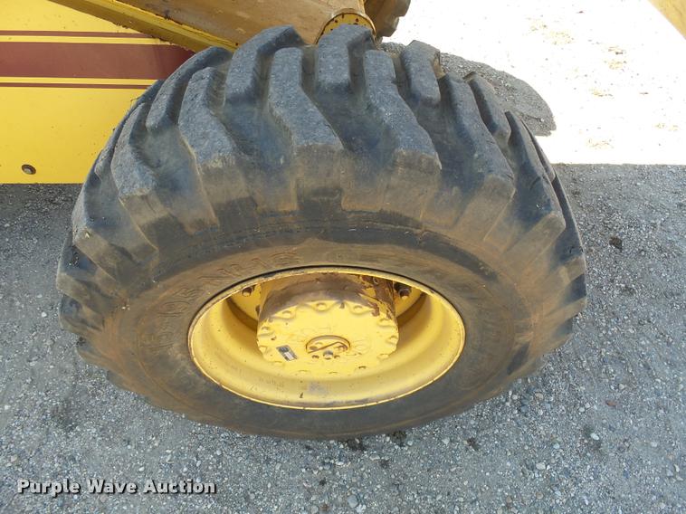 image for item AL9102 Grove MZ66B boom lift