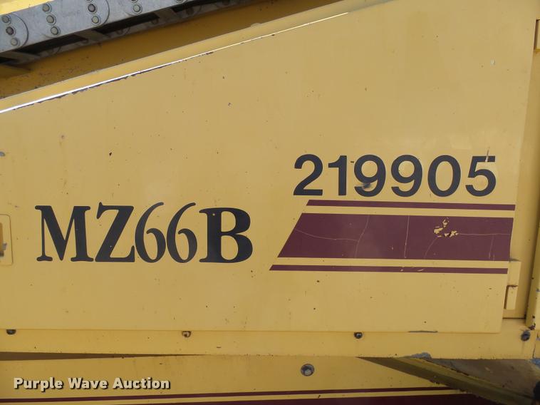 image for item AL9102 Grove MZ66B boom lift