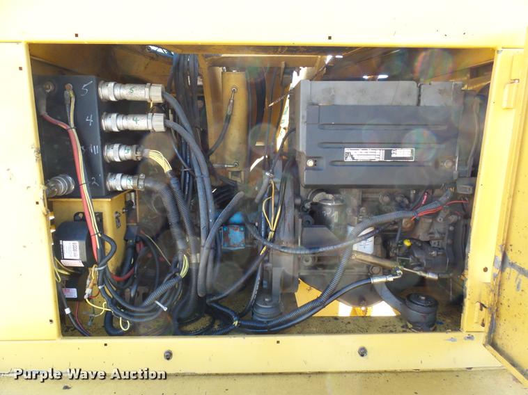 image for item AL9102 Grove MZ66B boom lift