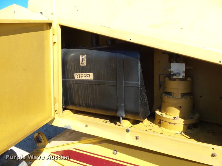 image for item AL9102 Grove MZ66B boom lift