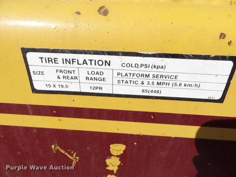 image for item AL9102 Grove MZ66B boom lift