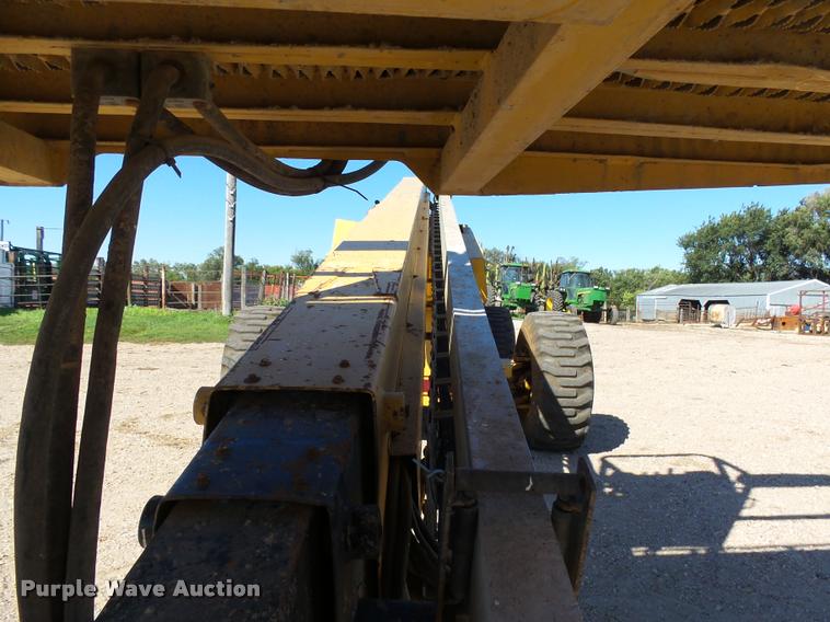 image for item AL9102 Grove MZ66B boom lift