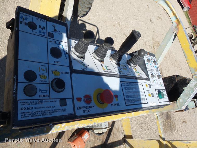 image for item AL9102 Grove MZ66B boom lift