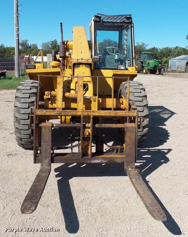 image for item AL9107 JCB 525B telehandler