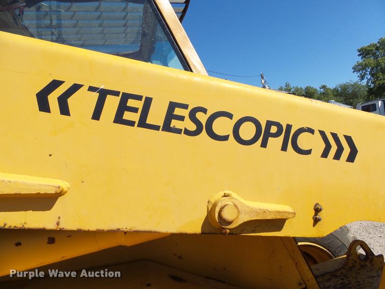 image for item AL9107 JCB 525B telehandler