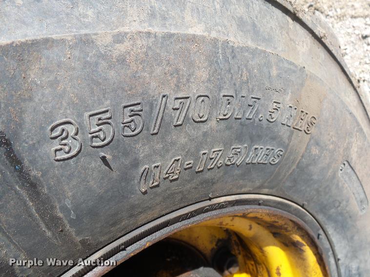 image for item AL9107 JCB 525B telehandler