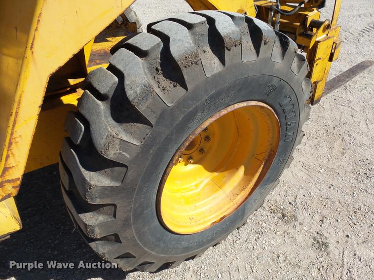 image for item AL9107 JCB 525B telehandler