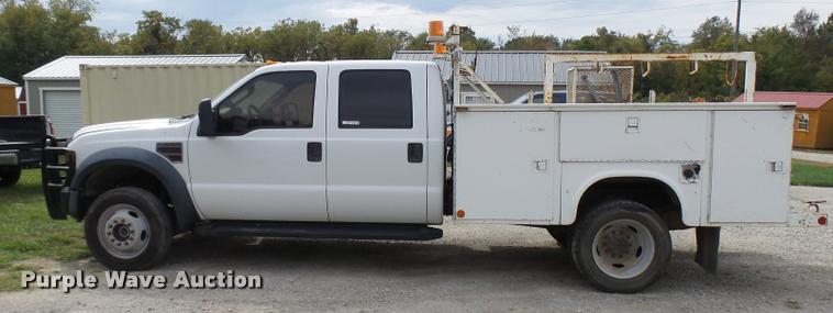 image for item AV9847 2008 Ford F550 Super Duty XL Crew Cab service truck