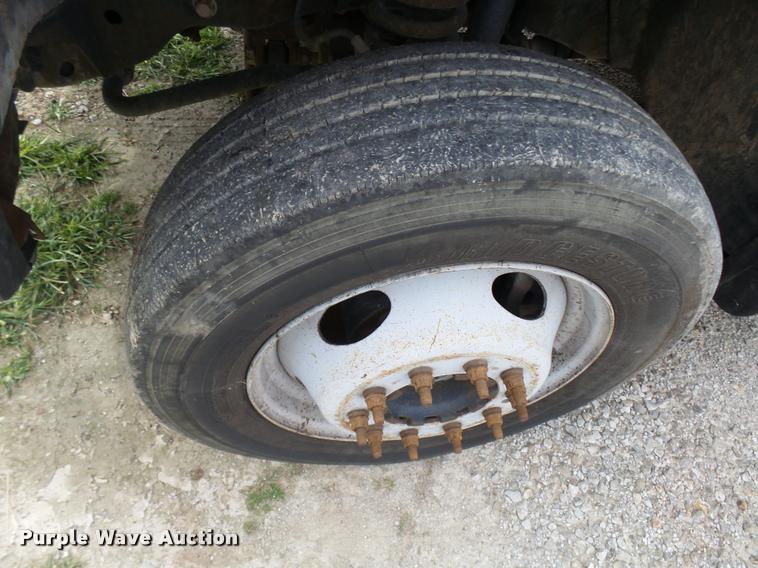 image for item AV9847 2008 Ford F550 Super Duty XL Crew Cab service truck