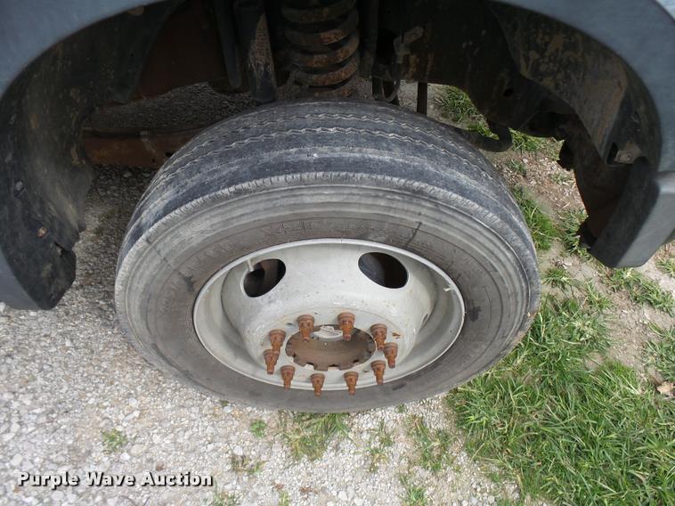 image for item AV9847 2008 Ford F550 Super Duty XL Crew Cab service truck