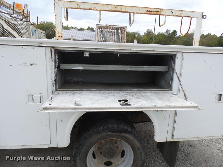 image for item AV9847 2008 Ford F550 Super Duty XL Crew Cab service truck