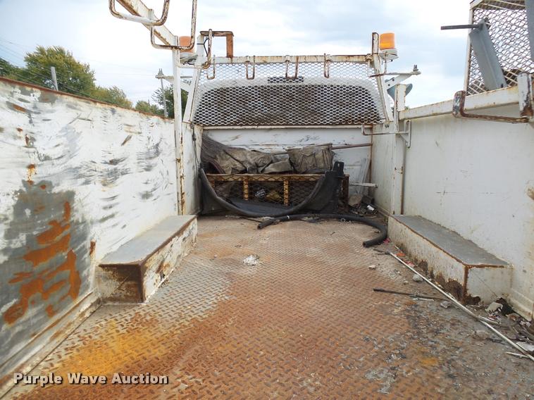 image for item AV9847 2008 Ford F550 Super Duty XL Crew Cab service truck