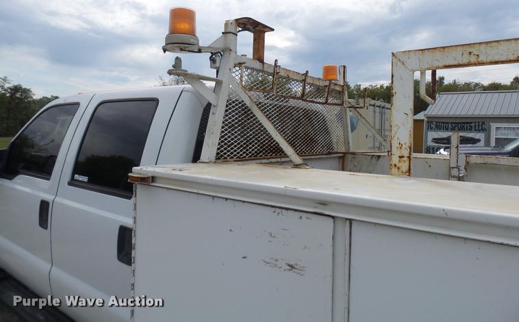 image for item AV9847 2008 Ford F550 Super Duty XL Crew Cab service truck