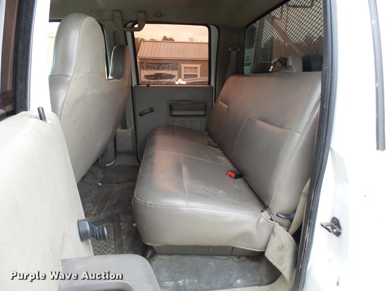 image for item AV9847 2008 Ford F550 Super Duty XL Crew Cab service truck