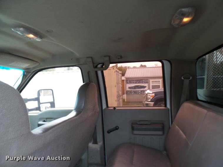 image for item AV9847 2008 Ford F550 Super Duty XL Crew Cab service truck