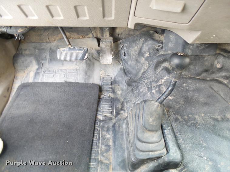 image for item AV9847 2008 Ford F550 Super Duty XL Crew Cab service truck