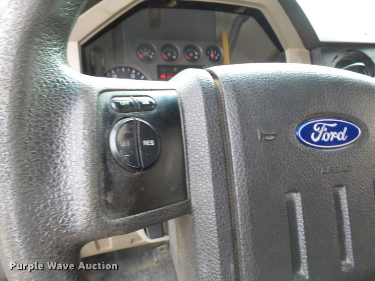 image for item AV9847 2008 Ford F550 Super Duty XL Crew Cab service truck