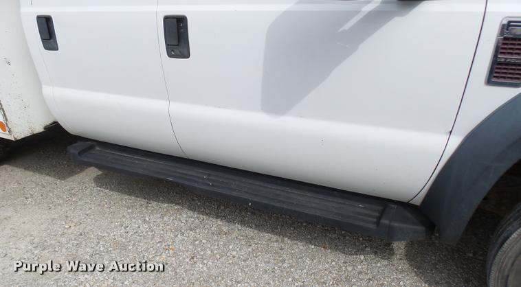 image for item AV9847 2008 Ford F550 Super Duty XL Crew Cab service truck