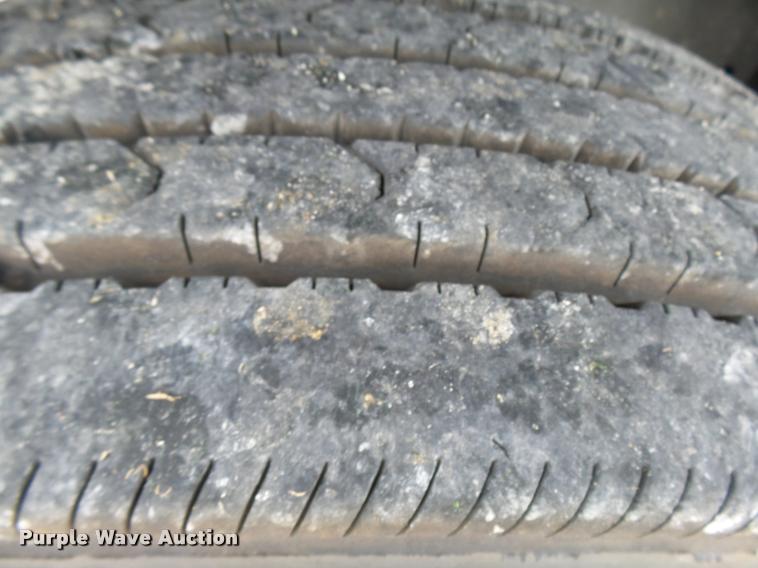 image for item AV9848 2008 Ford F550 Super Duty XL Crew Cab flatbed truck