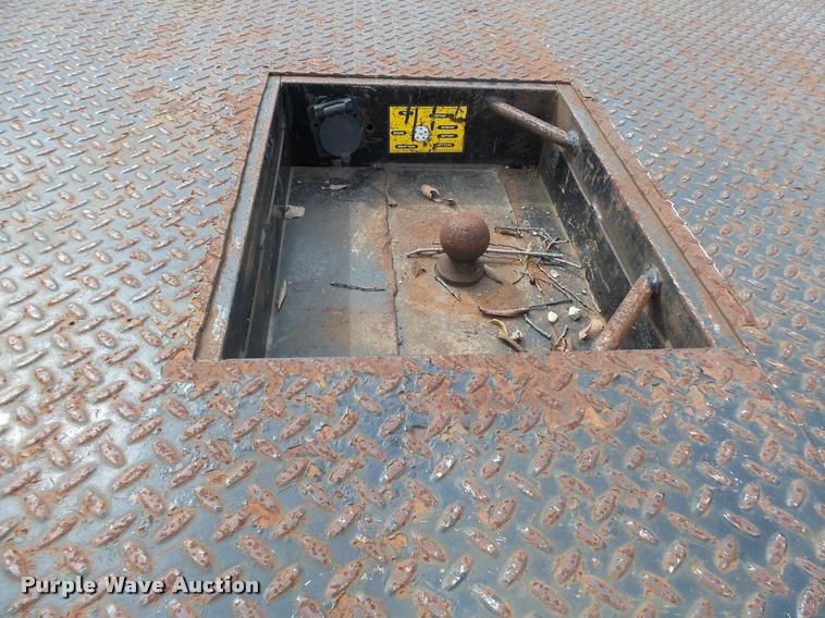 image for item AV9848 2008 Ford F550 Super Duty XL Crew Cab flatbed truck